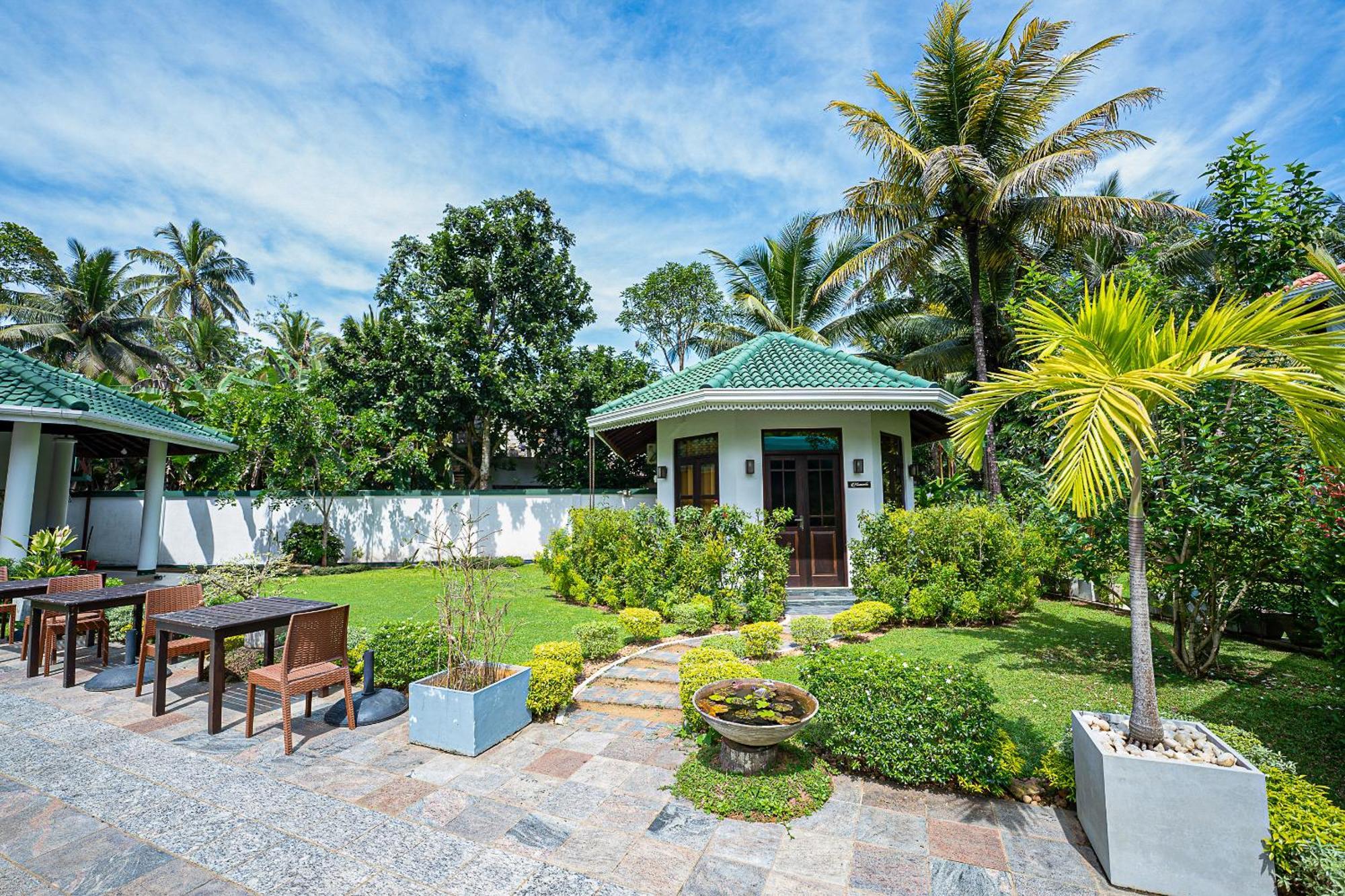 Helis Place Unawatuna Ngoại thất bức ảnh